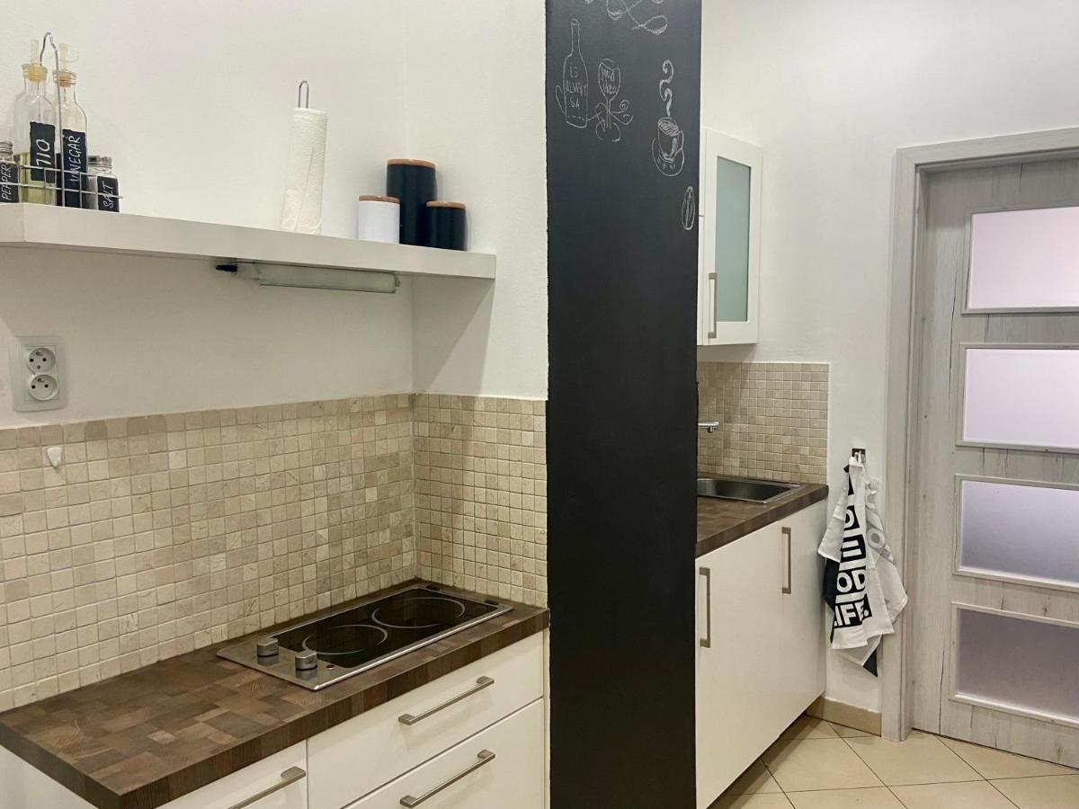 Lokal Apartment Prag Dış mekan fotoğraf